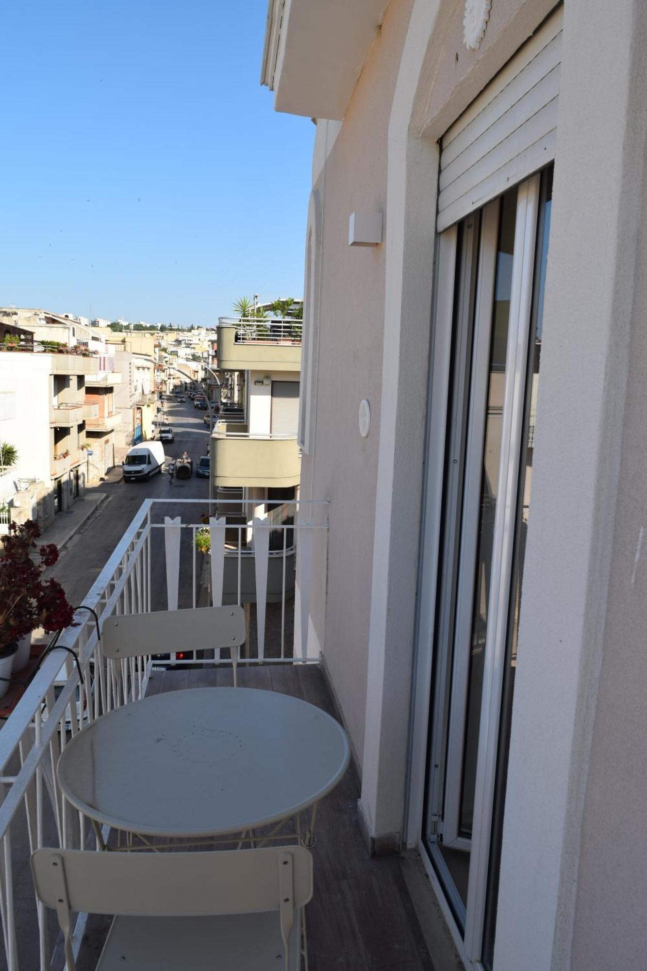 קנוסה די פוליה Domus Al Corso Con Servizio B&B מראה חיצוני תמונה