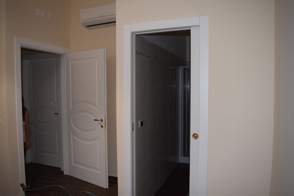 קנוסה די פוליה Domus Al Corso Con Servizio B&B חדר תמונה