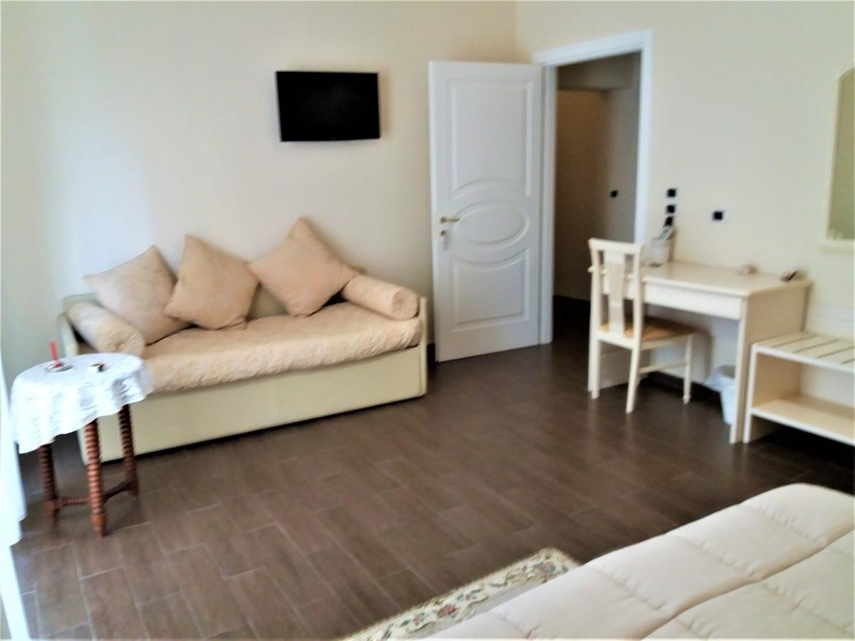 קנוסה די פוליה Domus Al Corso Con Servizio B&B מראה חיצוני תמונה